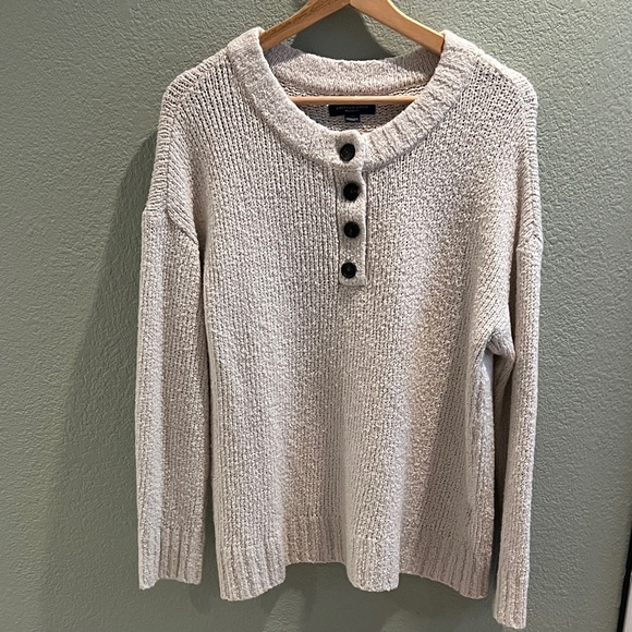 American Eagle Outfitters Beige Buttoned Sweater - Picture 1 of 5